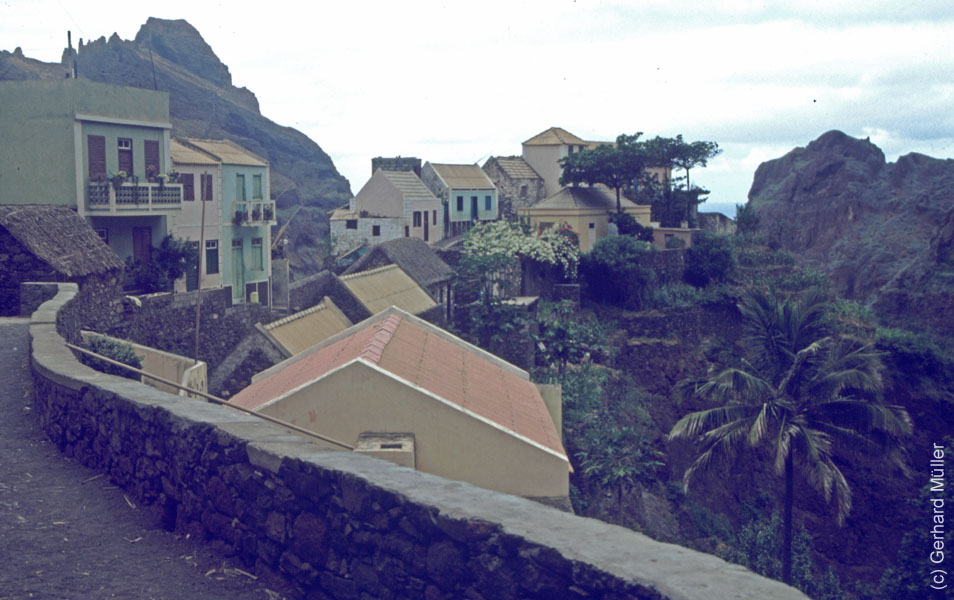 5_CapVerde_1994_Fontainhas_017
