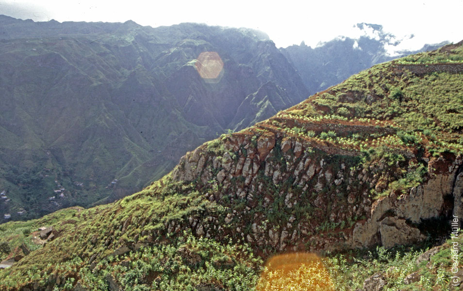 6_CapVerde_1994_Cova-Krater_017